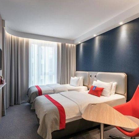 Holiday Inn Express - Kaiserslautern By Ihg Экстерьер фото